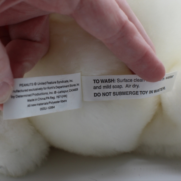 Preowned Peanuts Gang Snoopy & Charlie Brown Plush, Kohls Cares, Original Tags - Picture 4 of 11